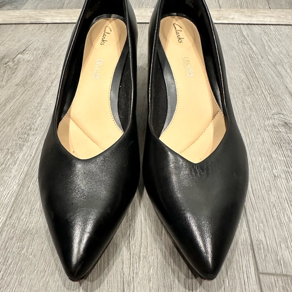Clarks Women's Black Leather Kitten Heels